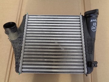 AUDI Q7 4M INTERCOOLER 4.0TDI PRAWY 4M0145804AR