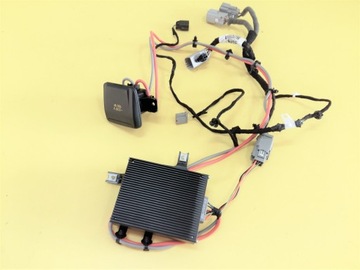 KUGA II MK2 Power Inverter gniazdo 18r.