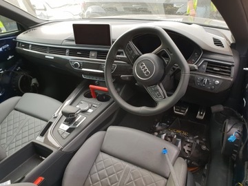 Audi A5 S5 II F5 8W 15-приборная панель консоль