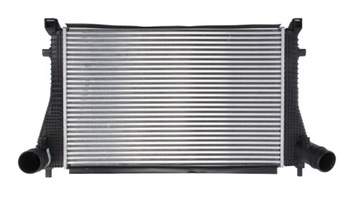 Seat Leon 2012 - радиатор интеркулера 1.8 2.0 TFSI