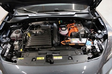 Двигатель VW AUDI SEAT 1.4 eTSI HYBRID DGEA DGE 10km