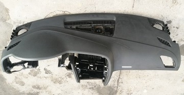 Приладова панель консоль кокпіт audi A5 8T подушка безпеки