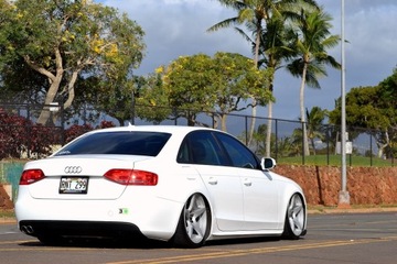 AUDI A4 S4 B8 S-LINE LISTWY PROGOWE !!!