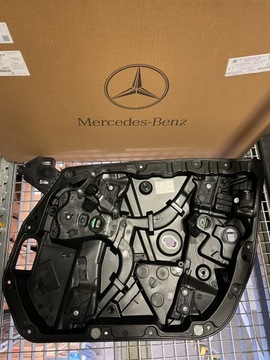 Кронштейн склопідіймача Mercedes-Benz GLC