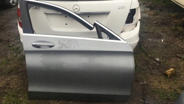 MERCEDES C W205 передня права Двері передня C792