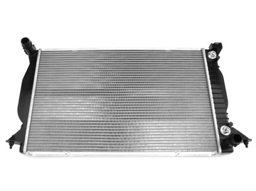 Радиатор водяного охлаждения AUDI A4 2.5 TDI OE 8E0121251Q
