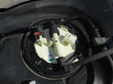 2015 FORD F-150 5.0 V8 паливний насос бак бак