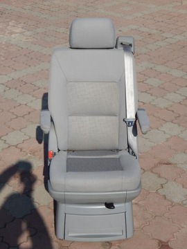 VW T5 MULTIVAN fotel obrotowy fotele tył