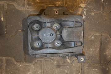 Audi A3 8L 3D підстава батареї 1j0804373a