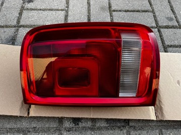 Volkswagen Amarok правый задний фонарь
