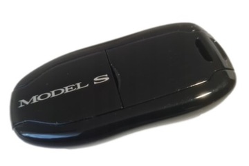 Tesla S kluczyk KEYFOB 1455940-00-A EU NOWY