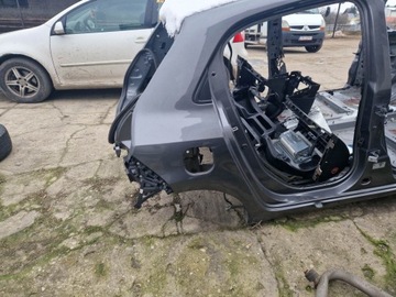 Заднє праве крило RENAULT TWINGO 3 III 14 -