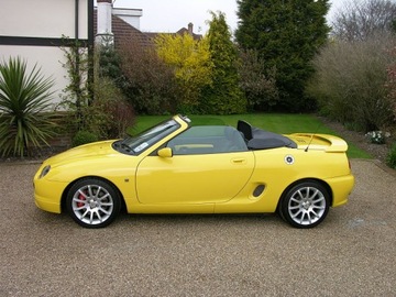 MG F MGF CABRIO 95-02 ПРАВИЙ ПОРІГ