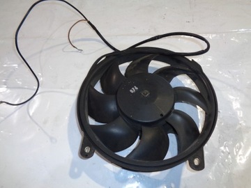 AUDI A8 D2 вентилятор радіатора