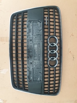 Решітка радіатора AUDI Q7 4l0853651