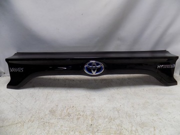 TOYOTA YARIS IV гібрид BLENDA накладка багажника 76801-K0010