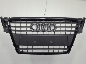 Решітка радіатора AUDI A4 B8 08-11R BLACK