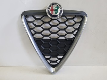 РЕШІТКА РАДІАТОРА ALFA ROMEO GIULIETTA LIFT