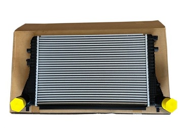 CHŁODNICA POWIETRZA INTERCOOLER SKODA OCTAVIA YETI