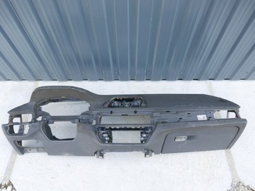 BMW G30 G31 приладова панель консоль кабіна