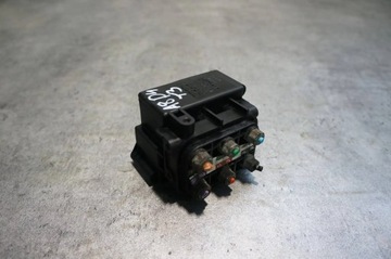 Блок клапанів розподільник повітря AUDI A8 S8 D4 4f0616013