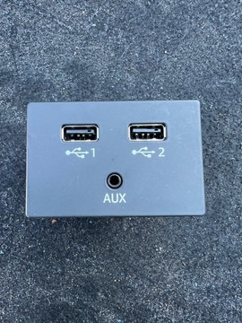 AUDI A6 A7 C7 A8 D4 роз'єм USB порт AUX 81A035736