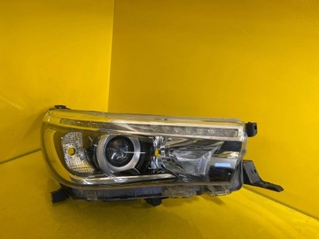 Права лампа TOYOTA Hilux FULL LED 16-21