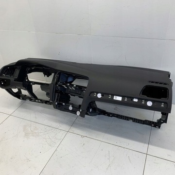 Приладова панель консоль кабіна робочий стіл VW GOLF 7 VII 5G 18R