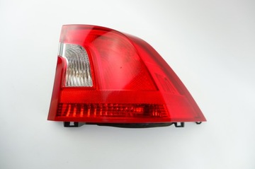 LAMPA PRAWY TYŁ VOLVO S60 II SEDAN 30796268