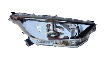 LAMPA PRAWA PRZÓD TOYOTA YARIS IV 81130-K0060