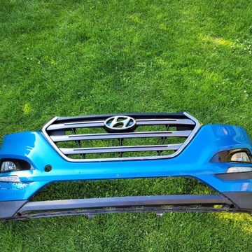 Hyundai Tucson передний бампер решетка галогены