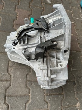 Skrzynia biegów Nissan qashqai j11 320103418R TL4