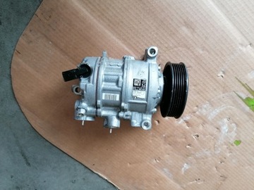 КОМПРЕСОР КОНДИЦІОНЕРА VW AUDI SKODA 5Q0816803D