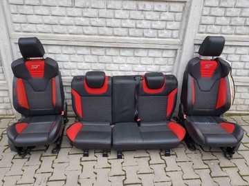 FOCUS MK3 ST Fotlel kanapa RECARO 15r.