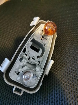 Citroen C4 і Пікассо патрон лампи правий задній ЄС