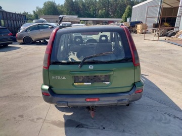 NISSAN X-TRAIL 2001 р. задні двері БАГАЖНИКА задні