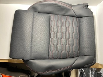 Obicie siedzenia fotela kierowcy AUDI E-tron GT