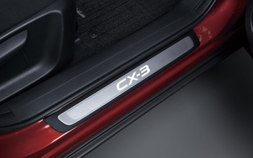 Декоративні планки порогів з підсвічуванням Mazda CX-3