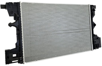 Радіатор водяного охолодження MERCEDES CLA X118 C118 A2475003800