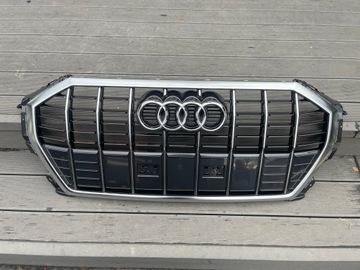 Решітка радіатора Audi Q3 83A 83a853651e