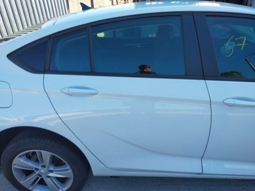 Opel Insignia B 19R правая задняя дверь Z40R седан
