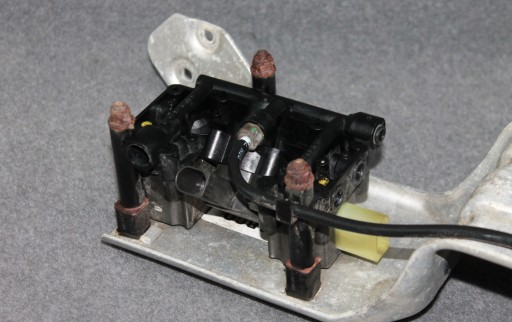 електромагнітний клапан підвіски BMW X5 E53 NIVO-6753863 - 2
