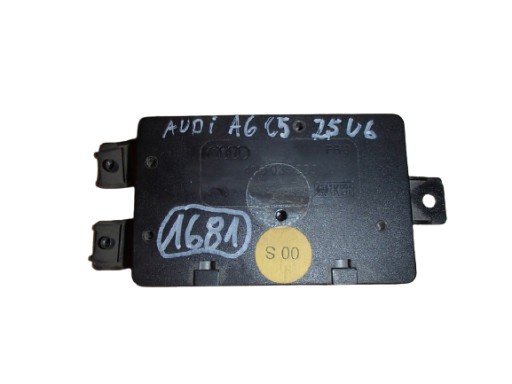 підсилювач сигналу антени Audi A6 C5 радіо - 1
