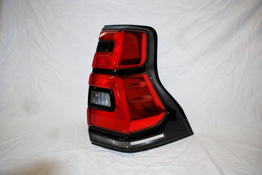 Задній правий задній ліхтар Toyota Land Cruiser 150 J15 LED - 1
