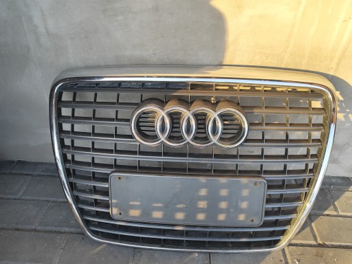 Решітка радіатора Audi A6 C6 LIFT 4F0853651AN - 4