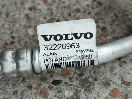 Volvo XC40 2022 Електрик трубка шланг кондиціонера - 3