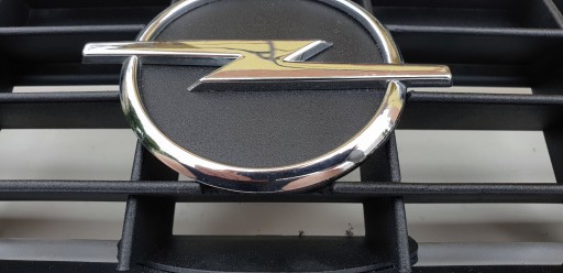 Opel Vectra B grill atrapa Irmscher jak i500 - 9