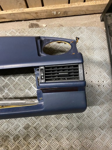 Приладова панель кабіни темно-синя консоль MERCEDES W124 COUPE - 5