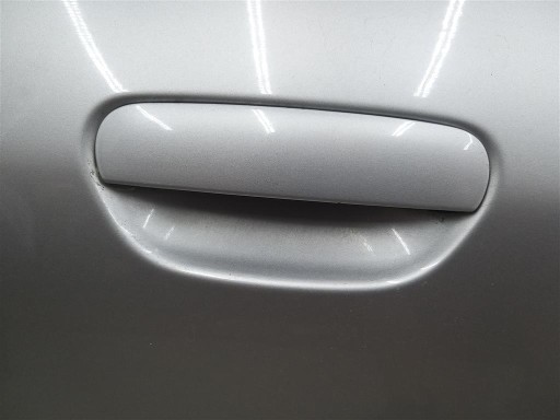 Передняя правая передняя дверь Audi A4 B5 LY7W серебро - 7