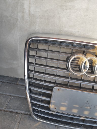 Решітка радіатора Audi A6 C6 LIFT 4F0853651AN - 3